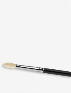 MAC 221 Mini Tapered Blending Brush