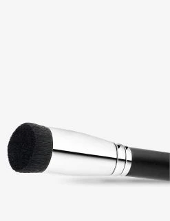 MAC Flat Top Foundation Brush