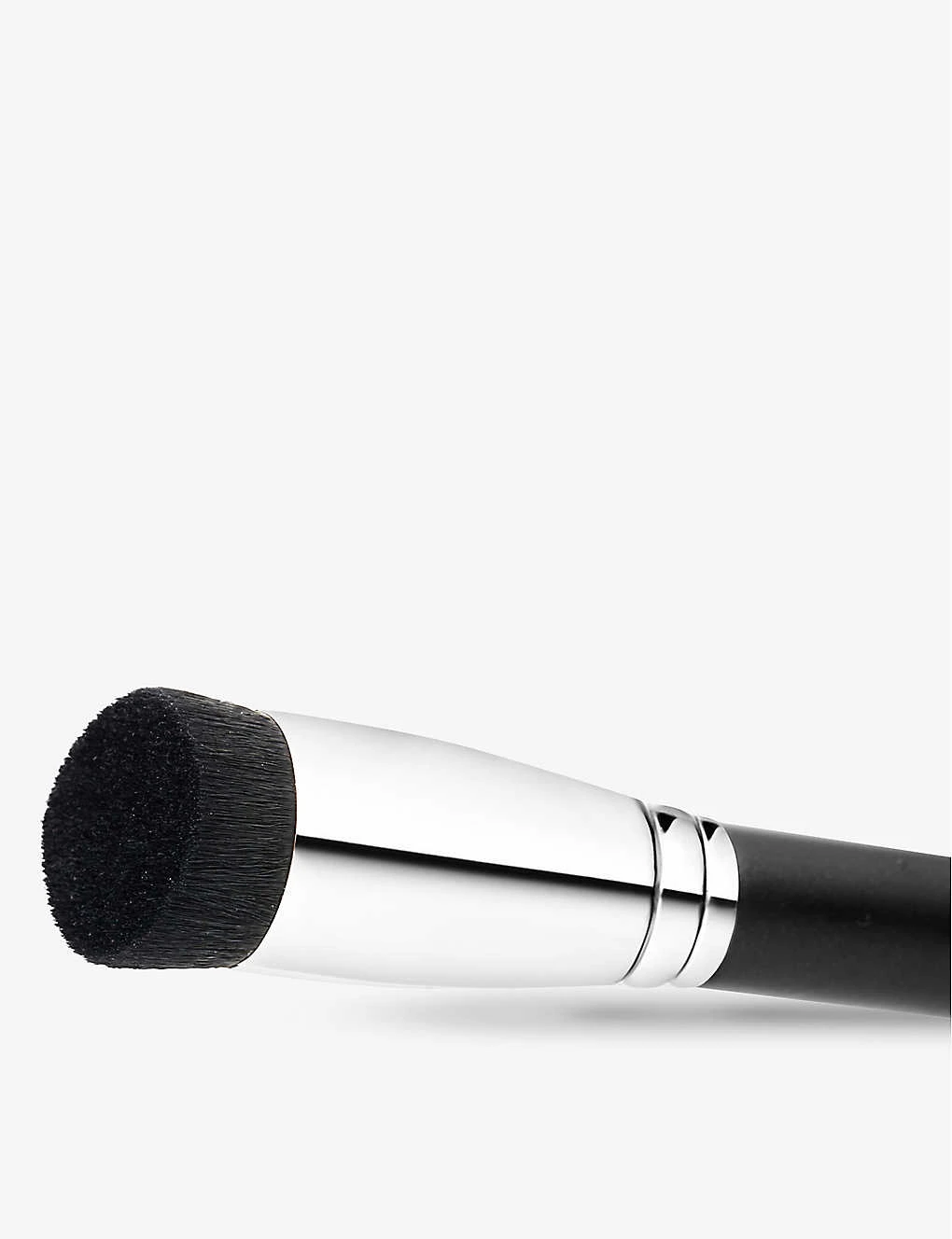 MAC Flat Top Foundation Brush 3 MAC Flat Top Foundation Brush