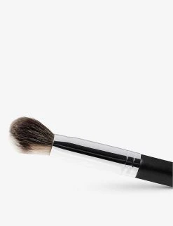 MAC Cheek Brush