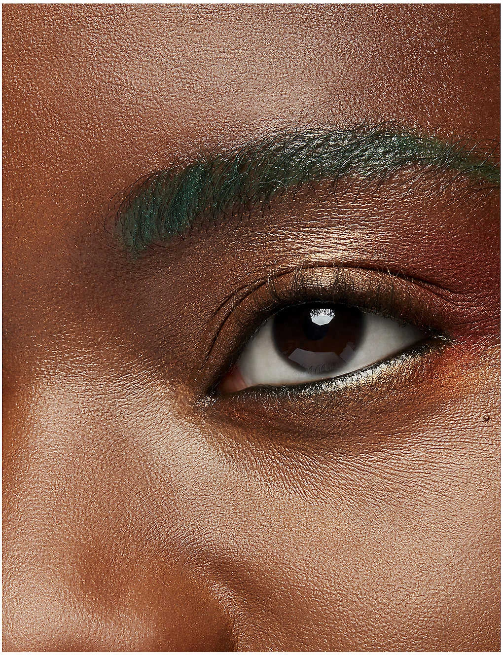 MAC Lunar Luck Limited-edition Eyeshadow Palette 5.4g 8 MAC Lunar Luck Limited-edition Eyeshadow Palette 5.4g - Image 6