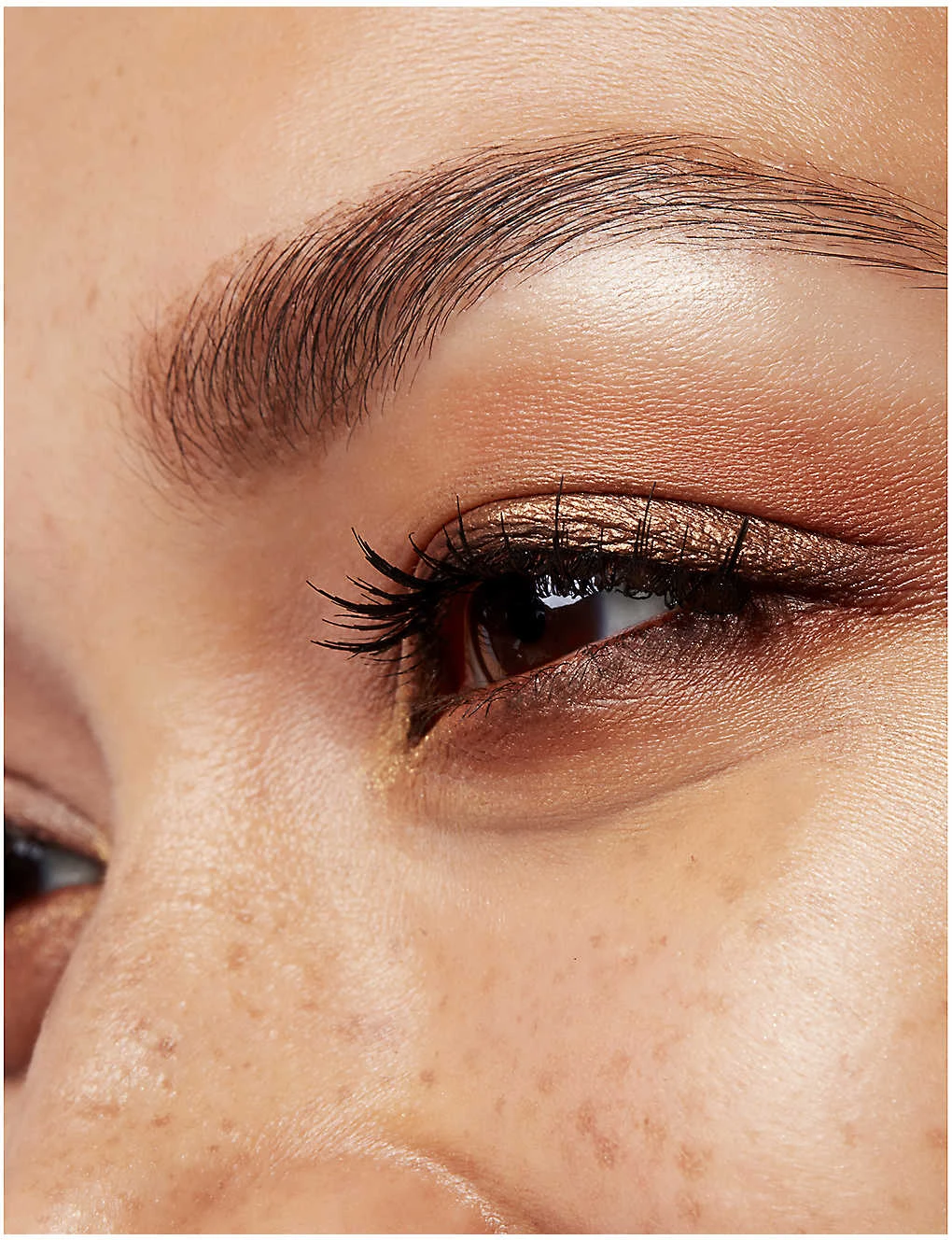 MAC Lunar Luck Limited-edition Eyeshadow Palette 5.4g 9 MAC Lunar Luck Limited-edition Eyeshadow Palette 5.4g - Image 7