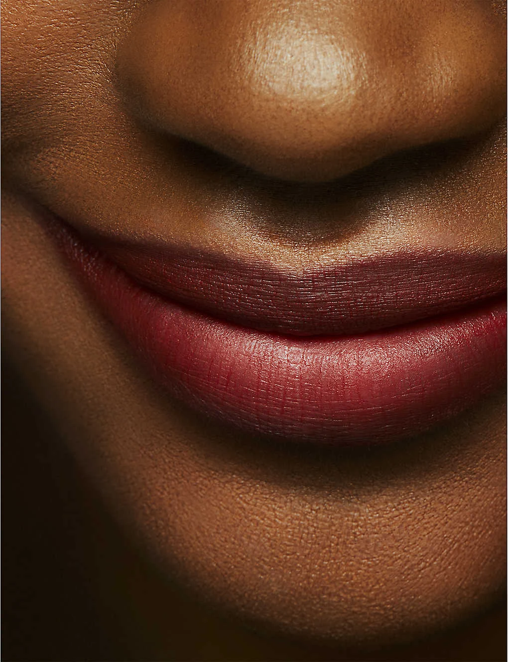 MAC Powder Kiss Lipstick 3g Dubonnet Buzz 7 MAC Powder Kiss Lipstick 3g Dubonnet Buzz - Image 5