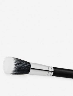 MAC 187 Duo Fibre Brush